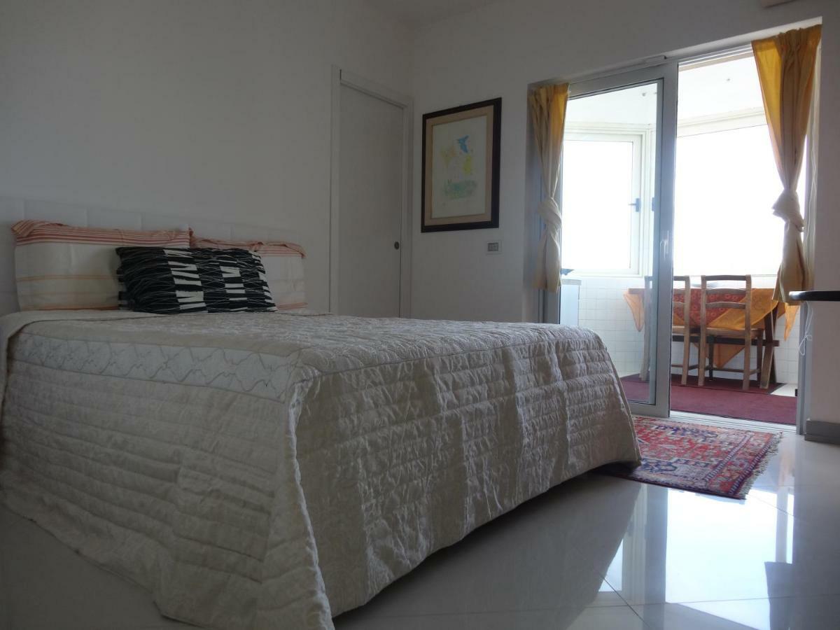 La Casa Di Gioconda Hotel Olbia Buitenkant foto